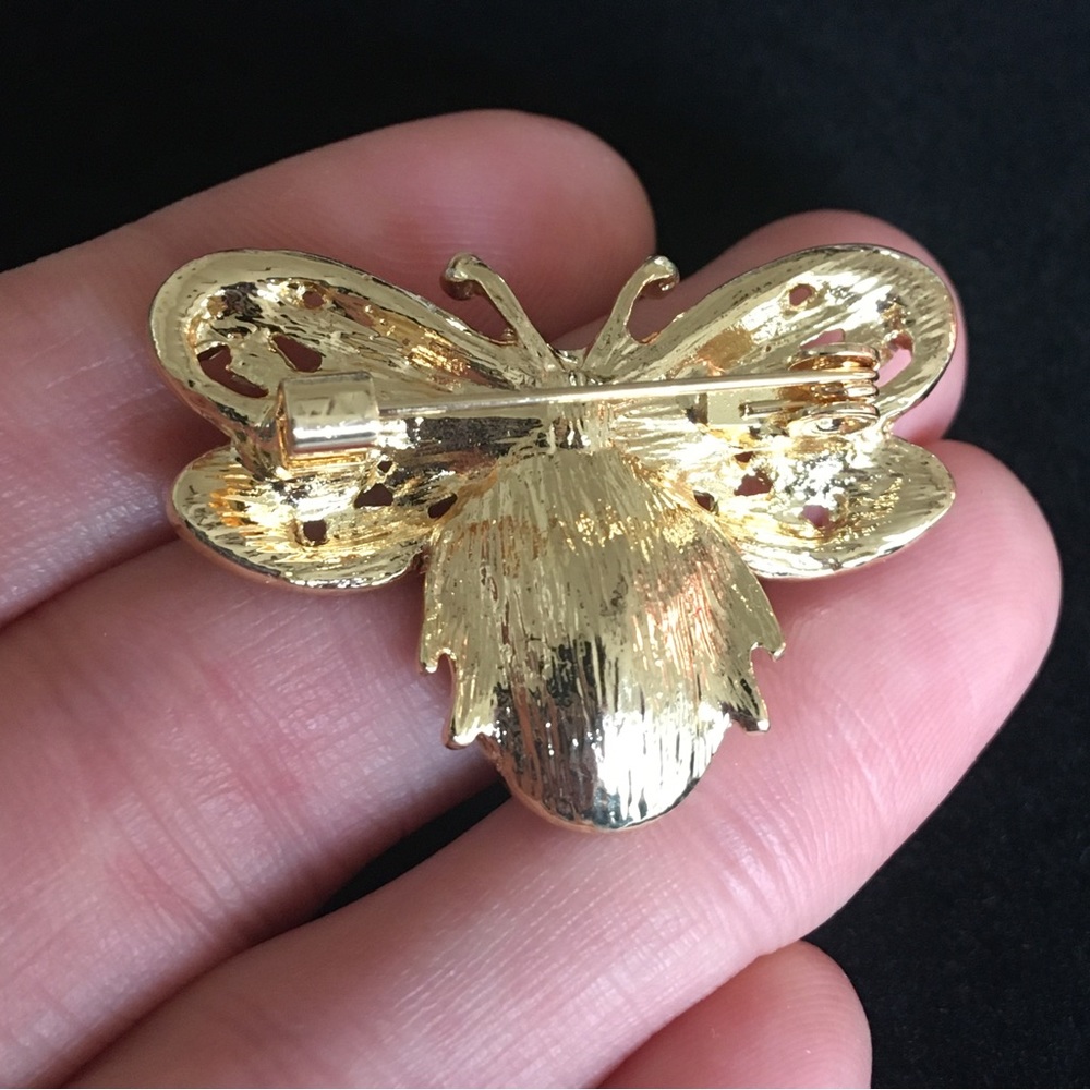 Bumblebee Green and Gold Tone Rhinestone Brooch Pin - Picture 5 of 7